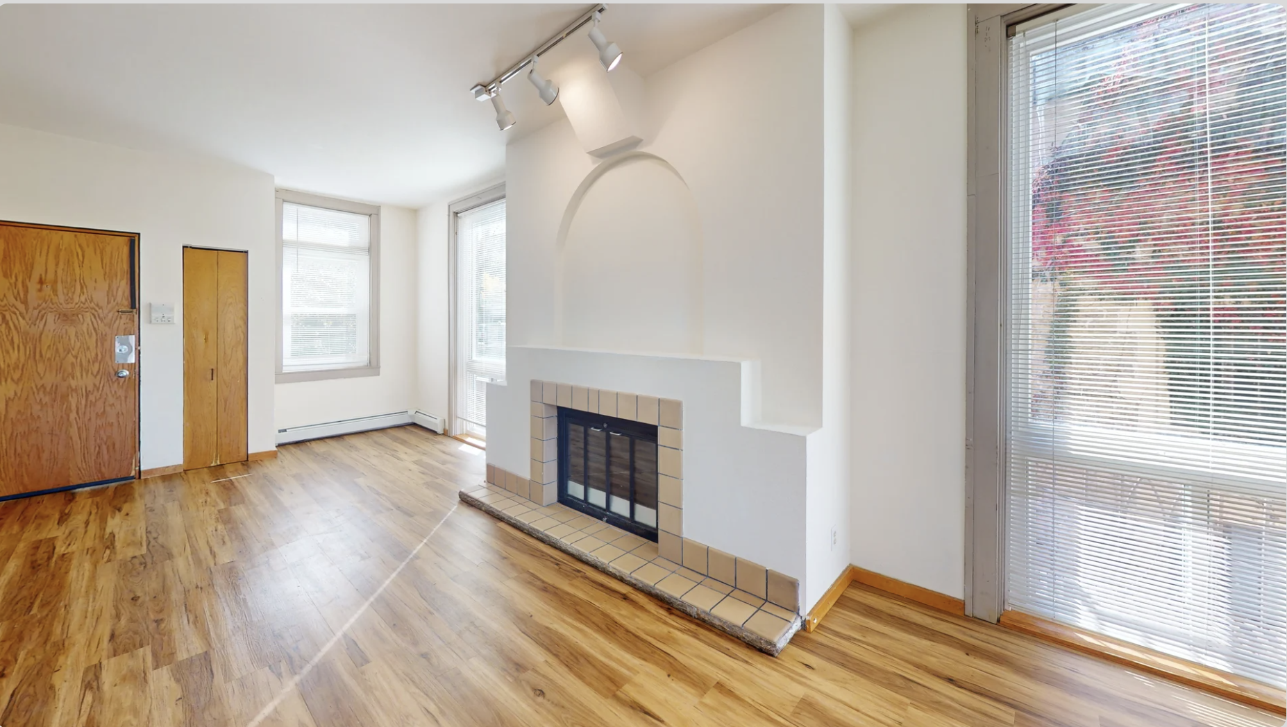 10 Langdon St - D