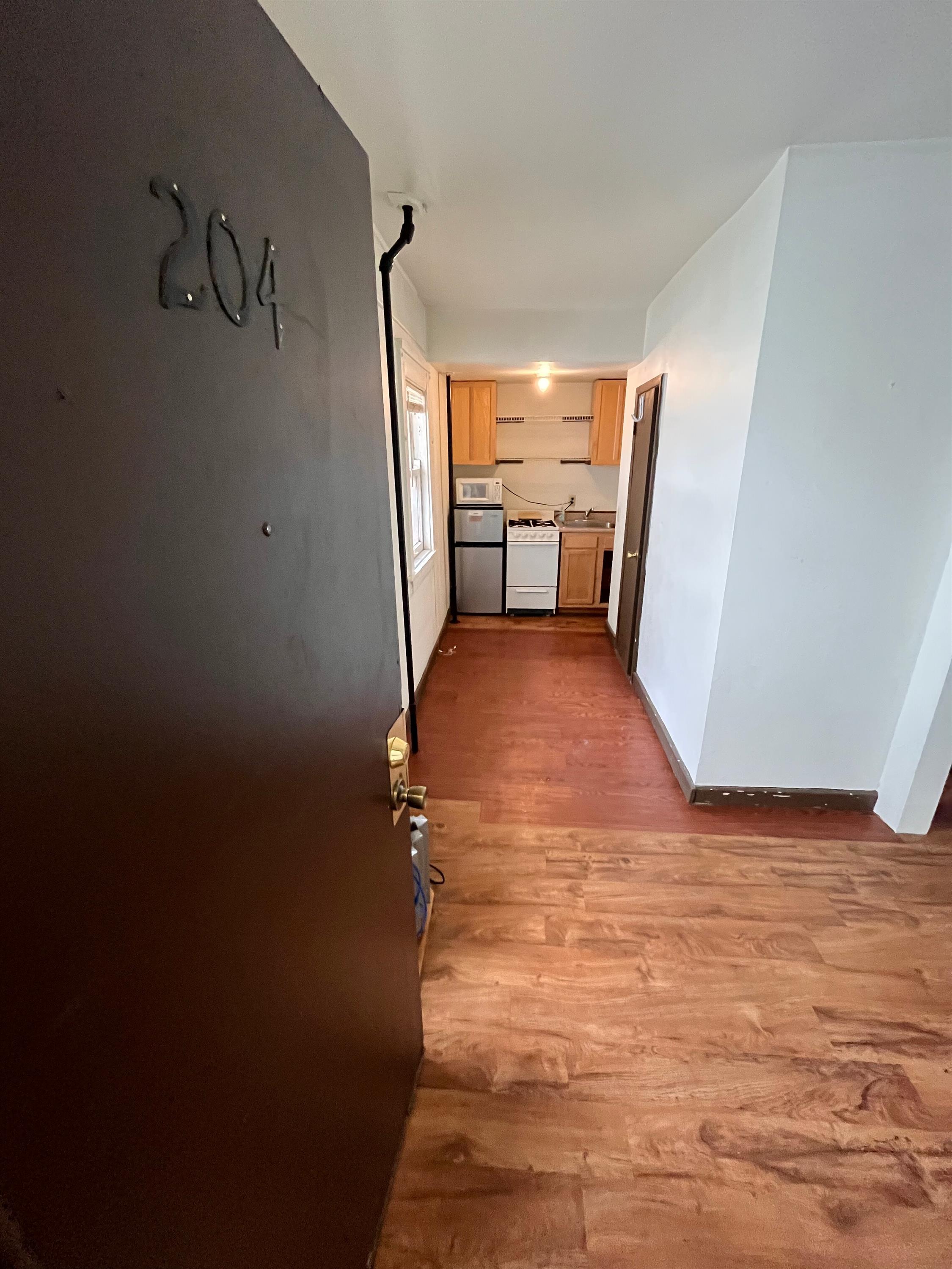 632 Howard Place - 204