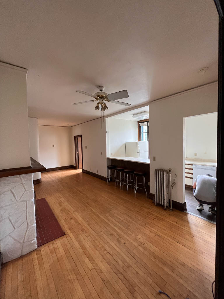 612 Howard Place - G
