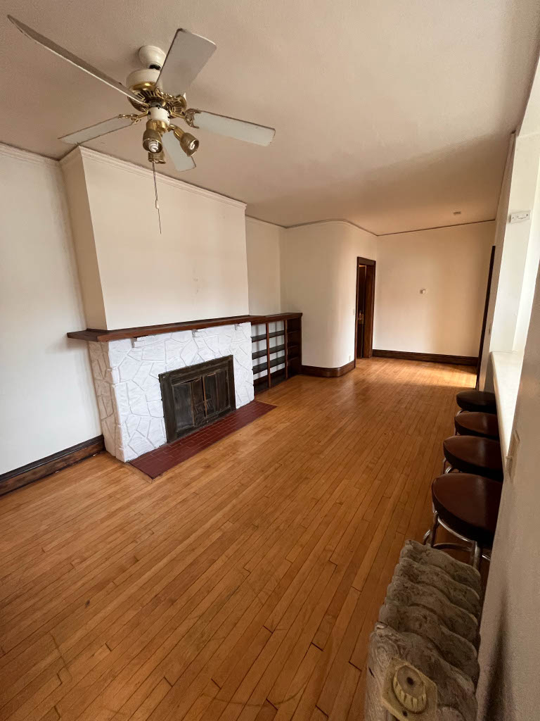 612 Howard Place - B