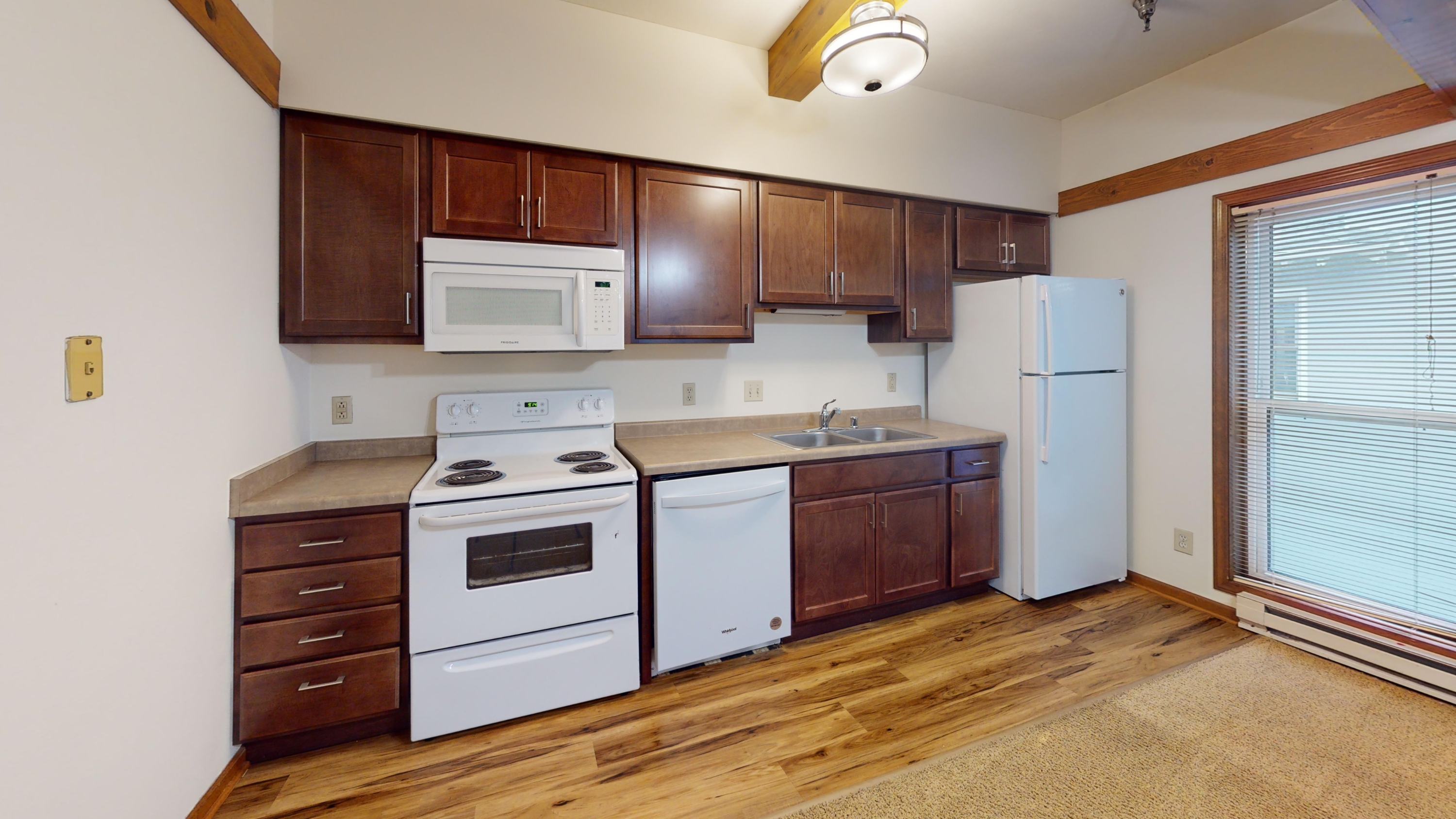 11 E Gilman St - 4