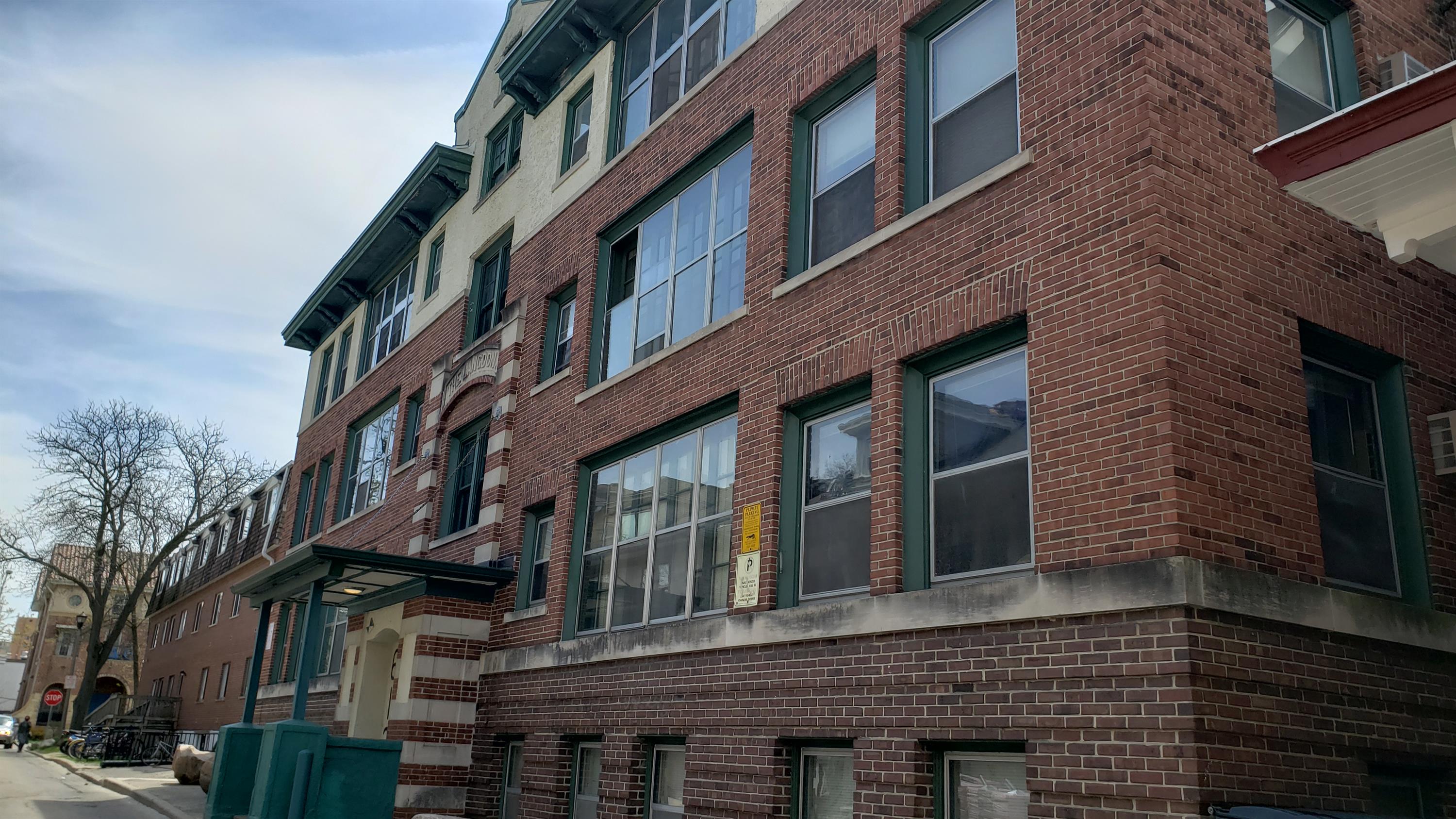 612 Howard Place - I