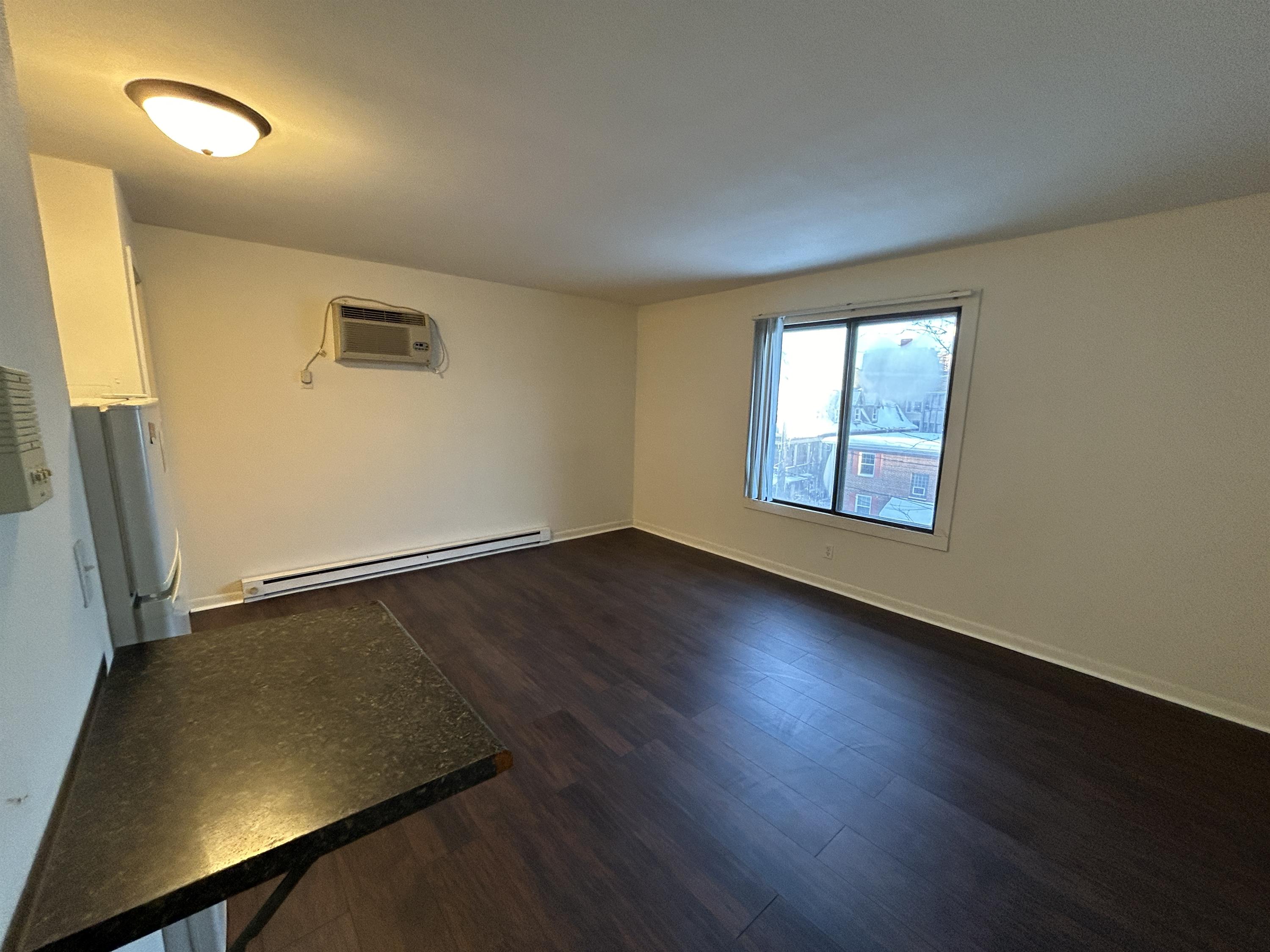 134 E Johnson - Unit 302