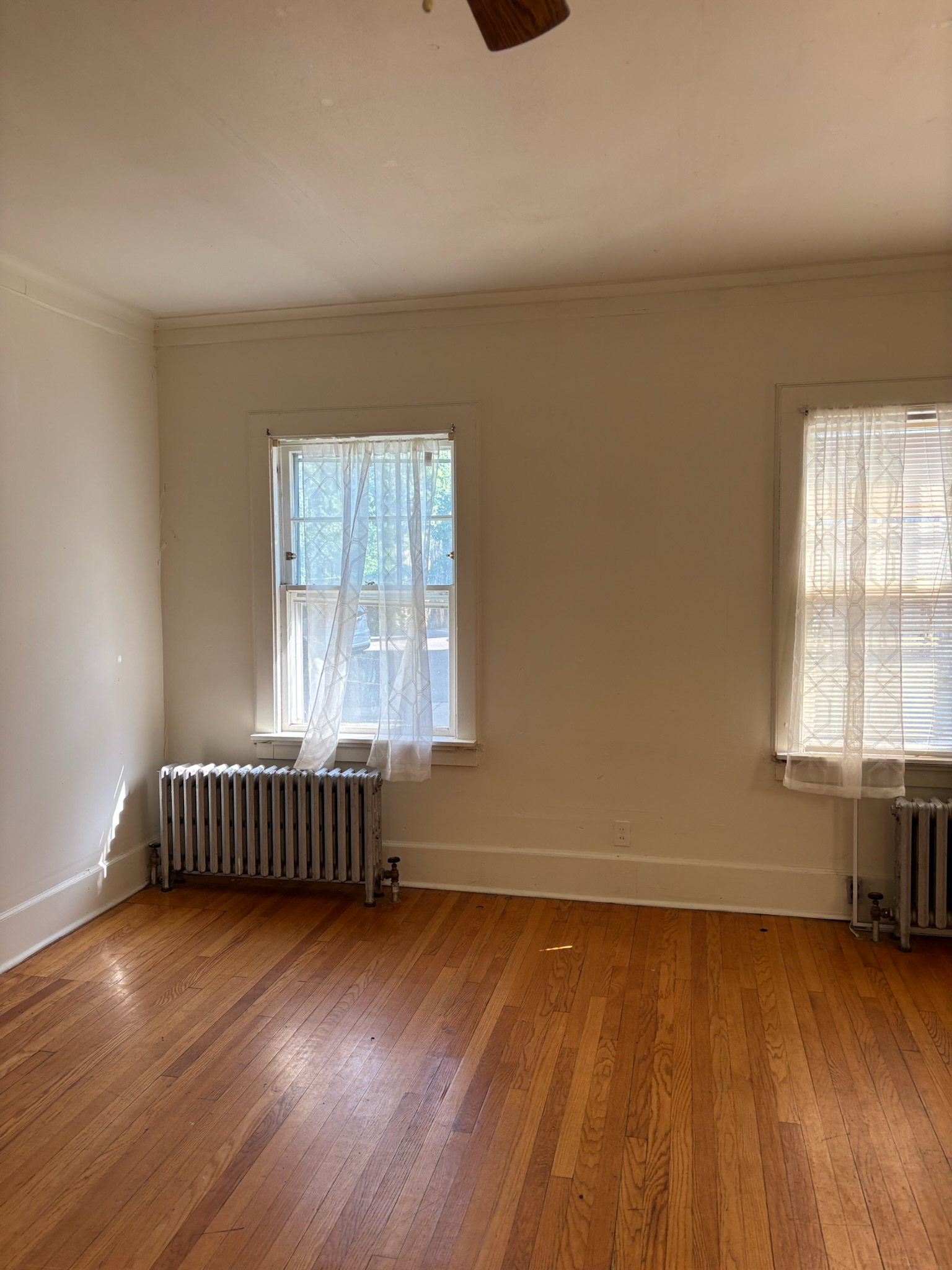 240 West Lakelawn Place - 1
