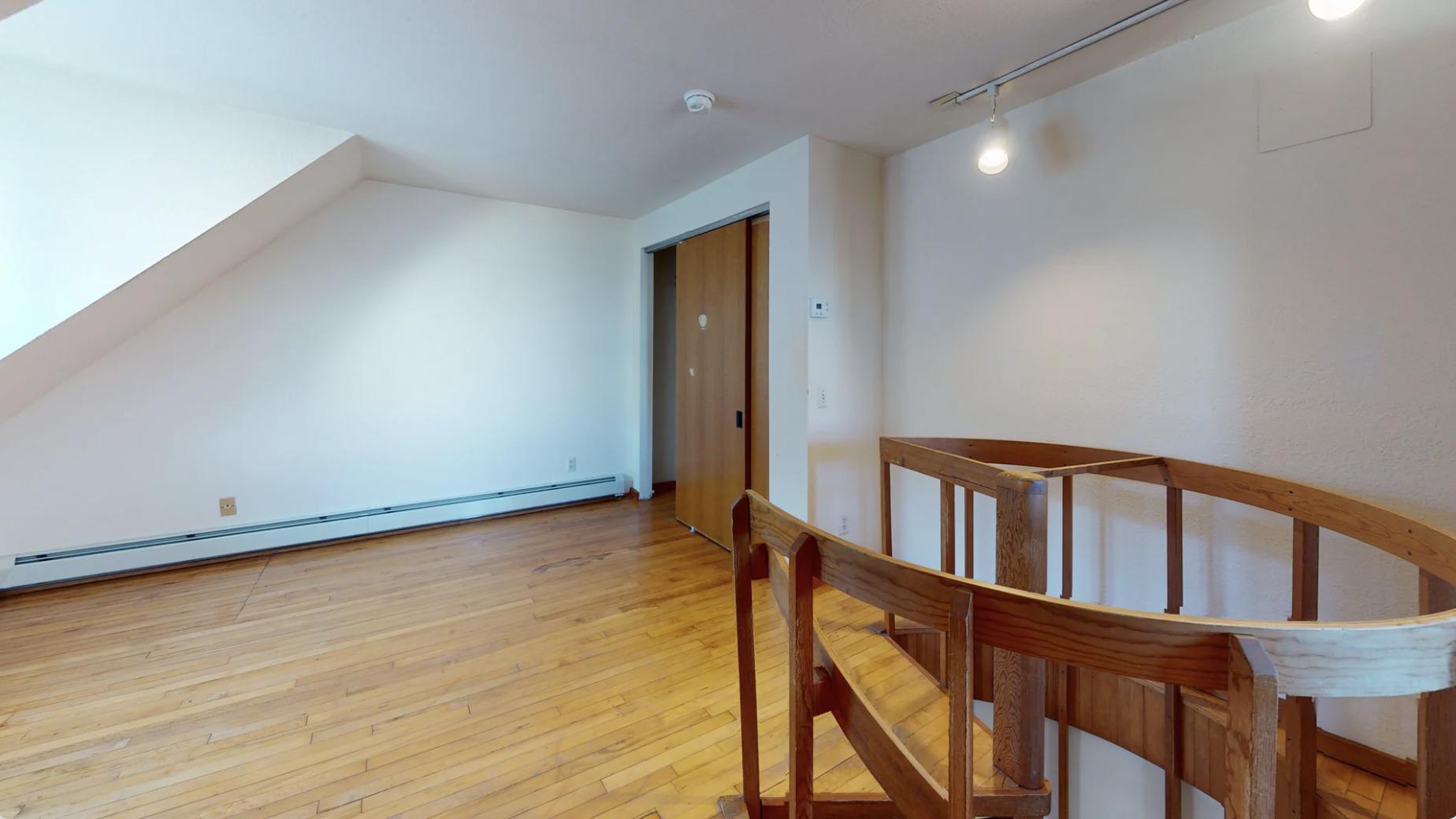 10 Langdon St - G