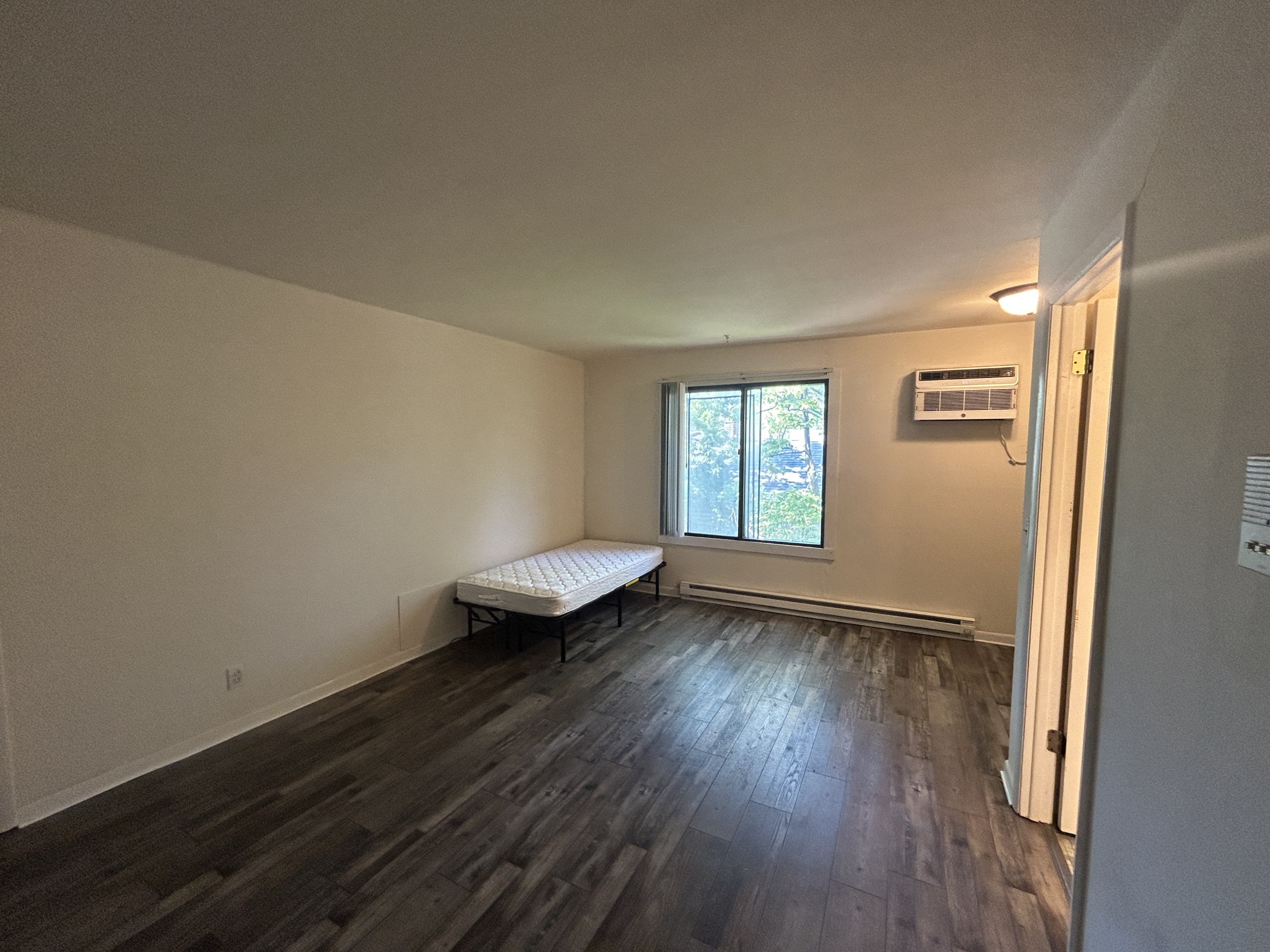 134 E Johnson - Unit 303