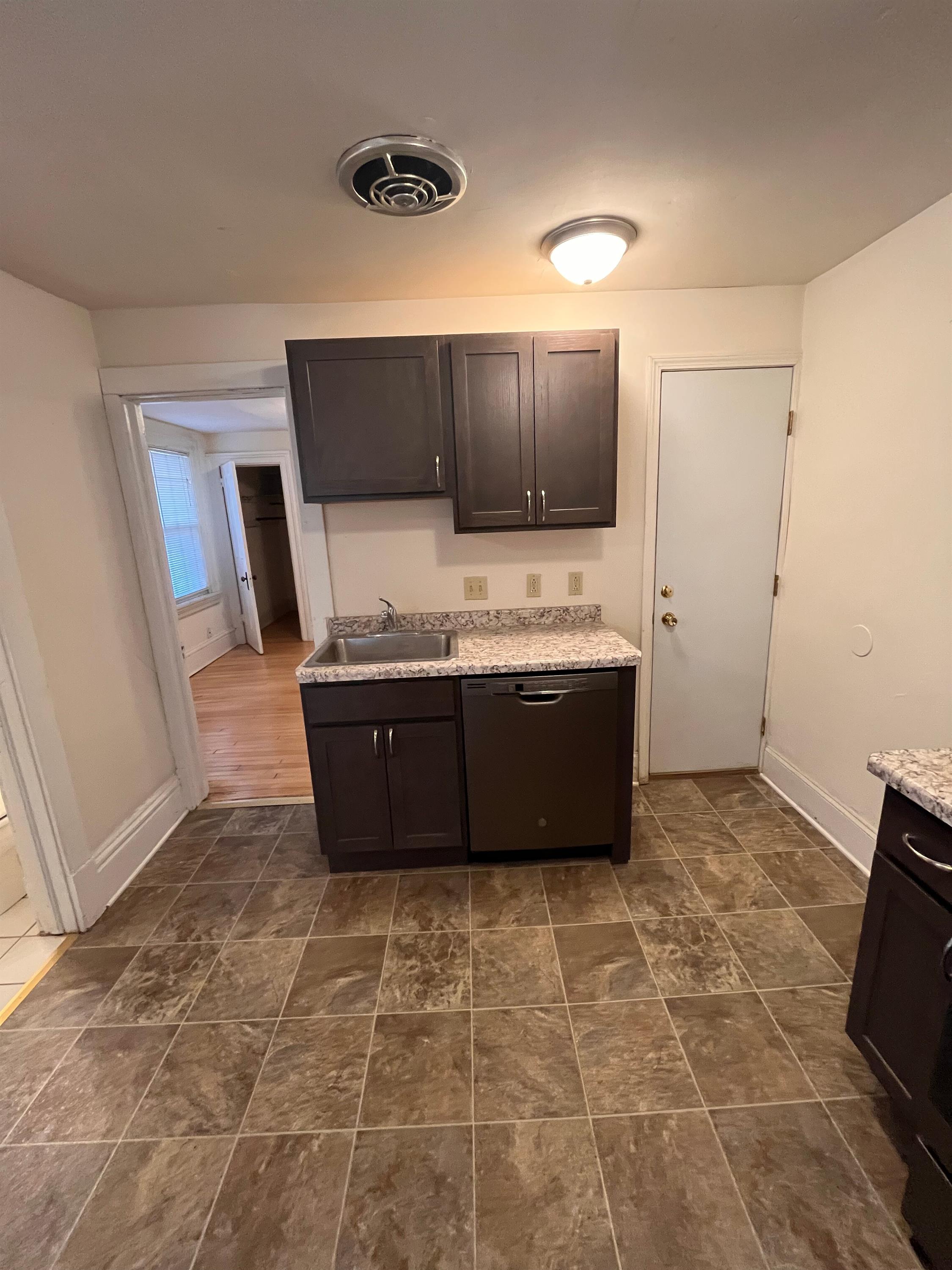133 E Gorham - Unit 3
