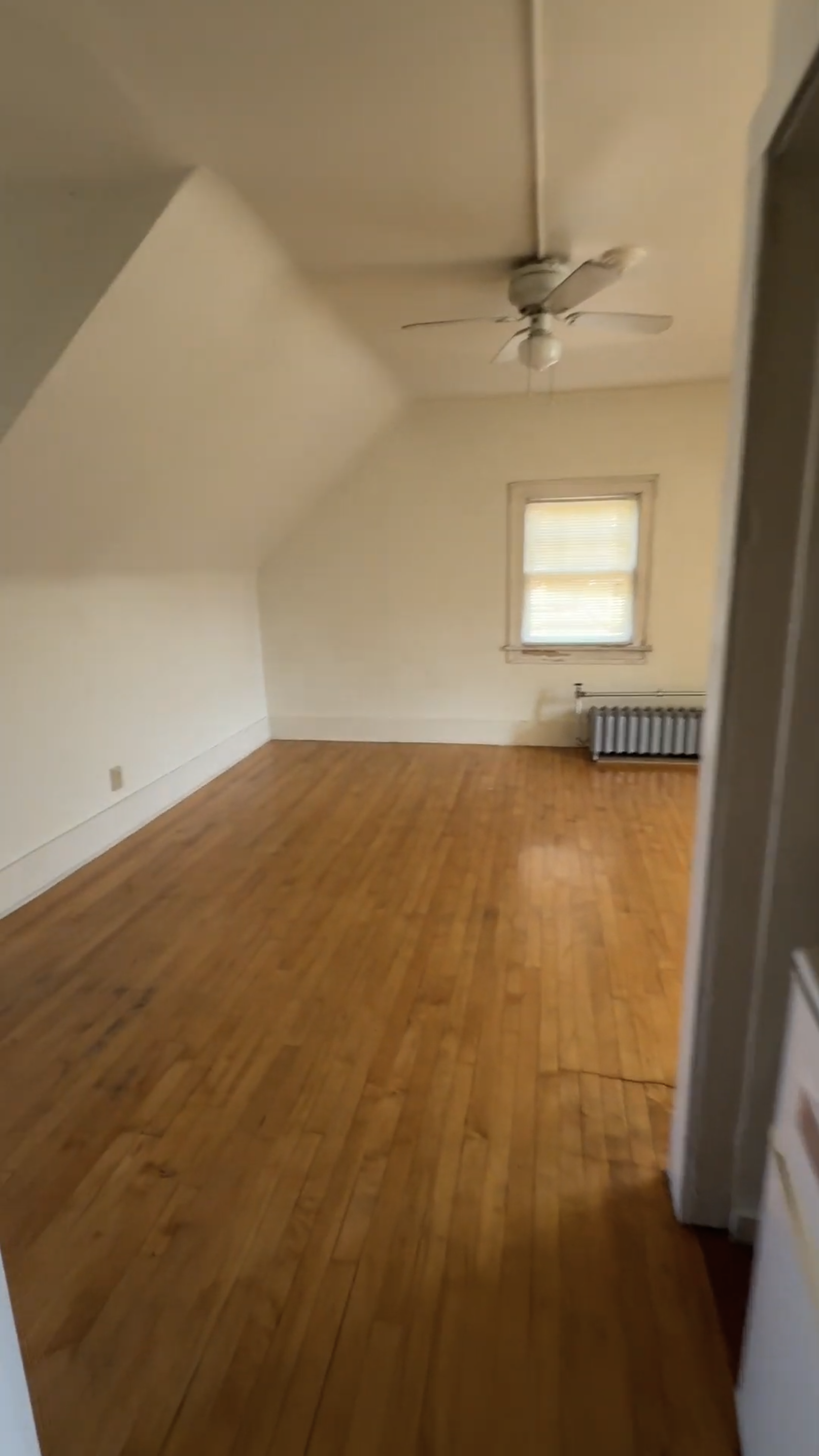 240 West Lakelawn Place - 8